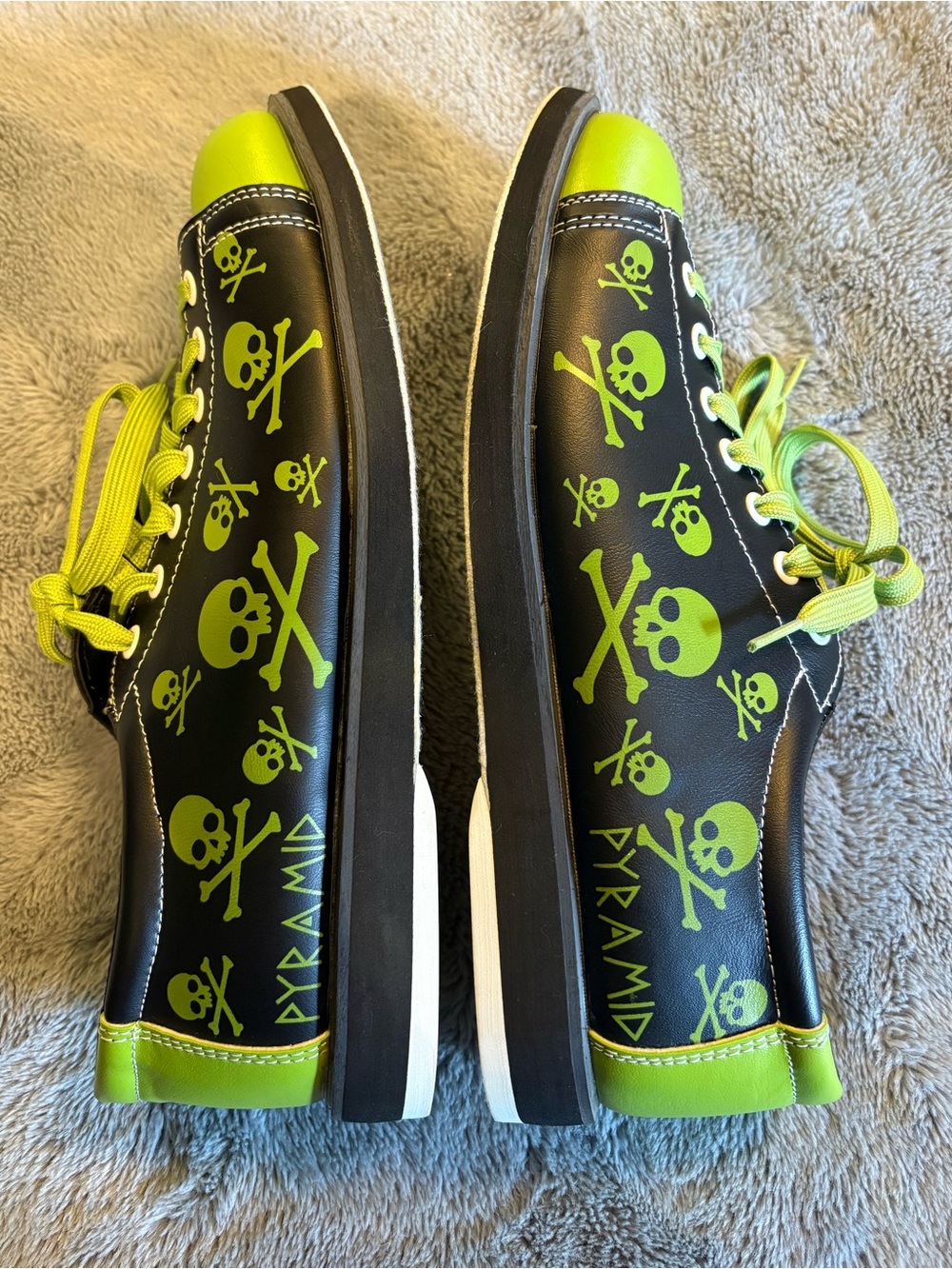 Men's Black & Green Bowling Shoes - Picture 4 of 5